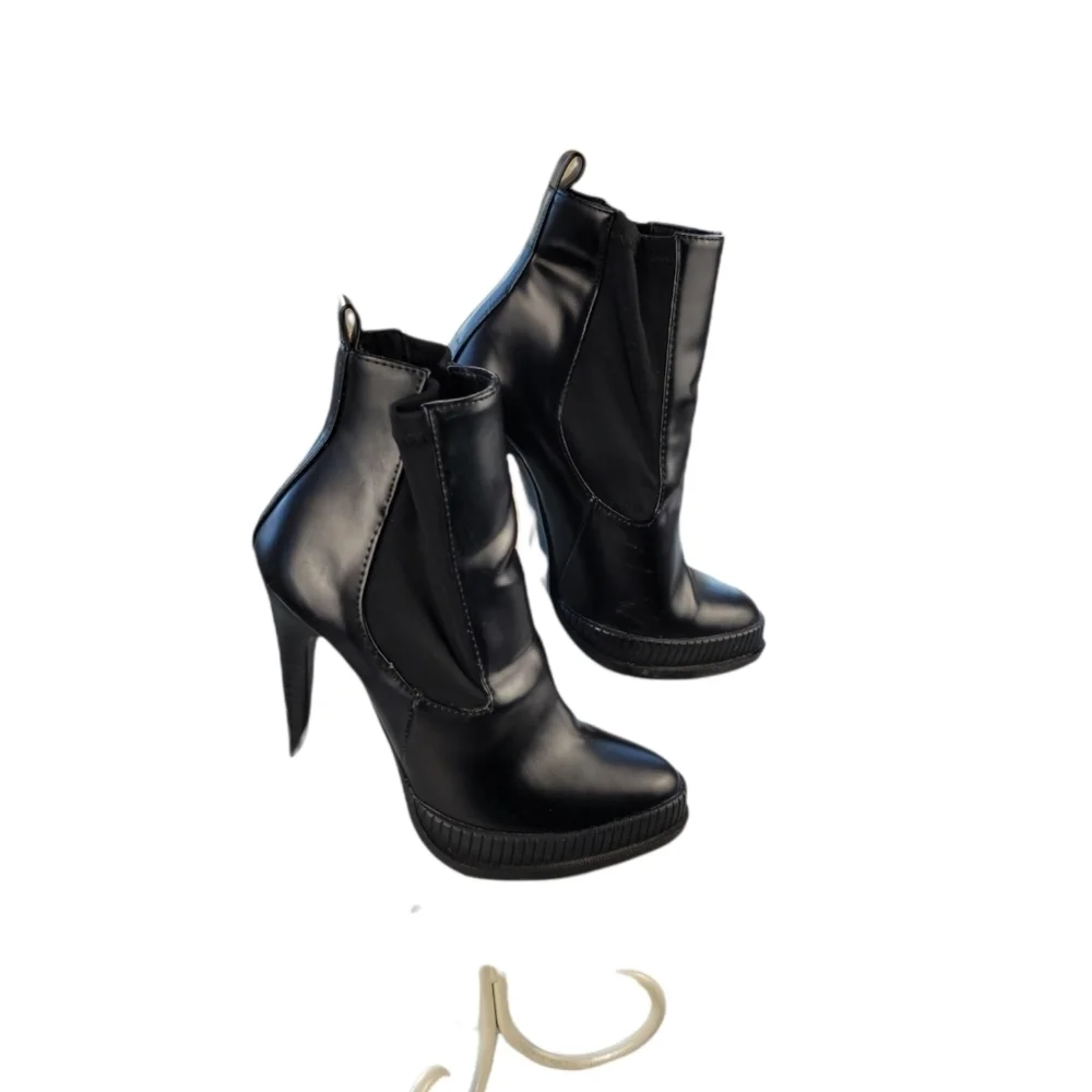 ZARA Traffaluc stiletto platform pull-on Ankle‎ Boot
